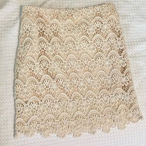 lace skirt